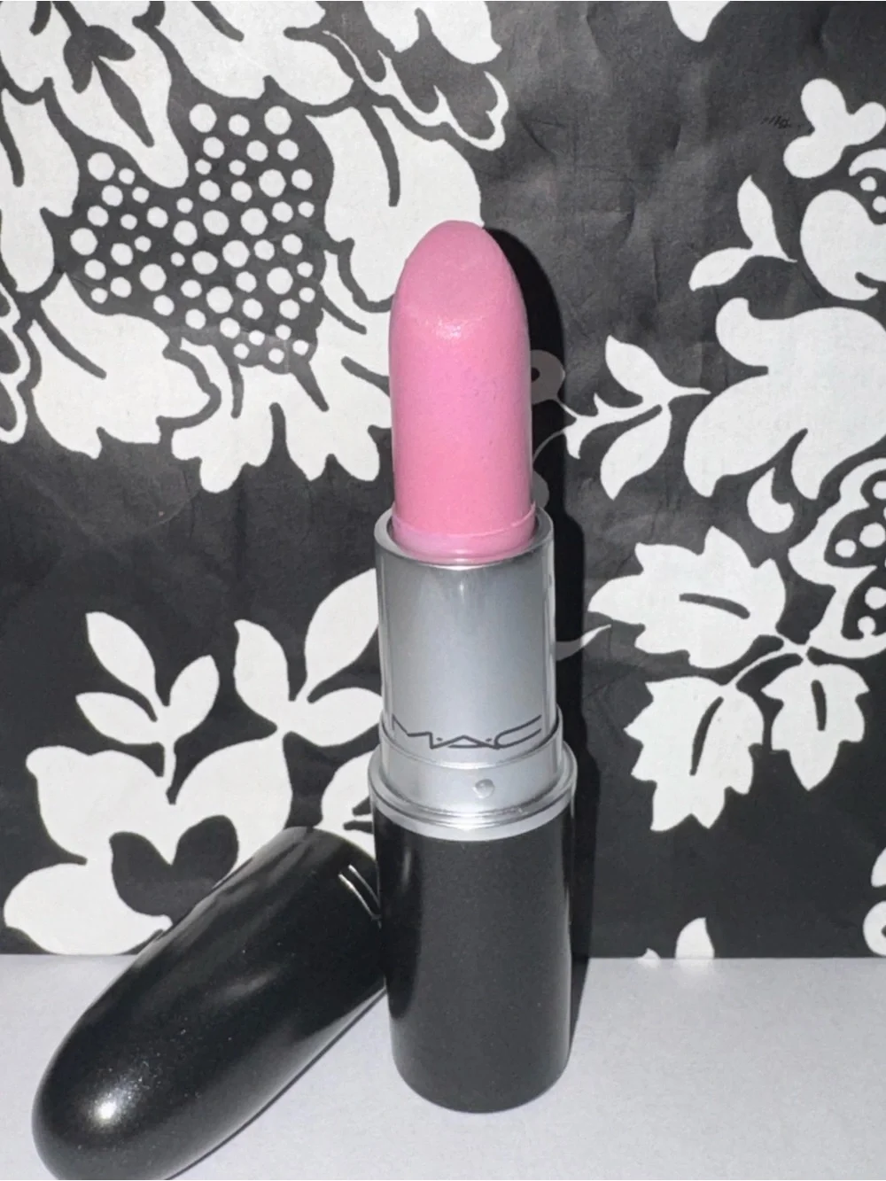 MAC Naughty Saute Lipstick